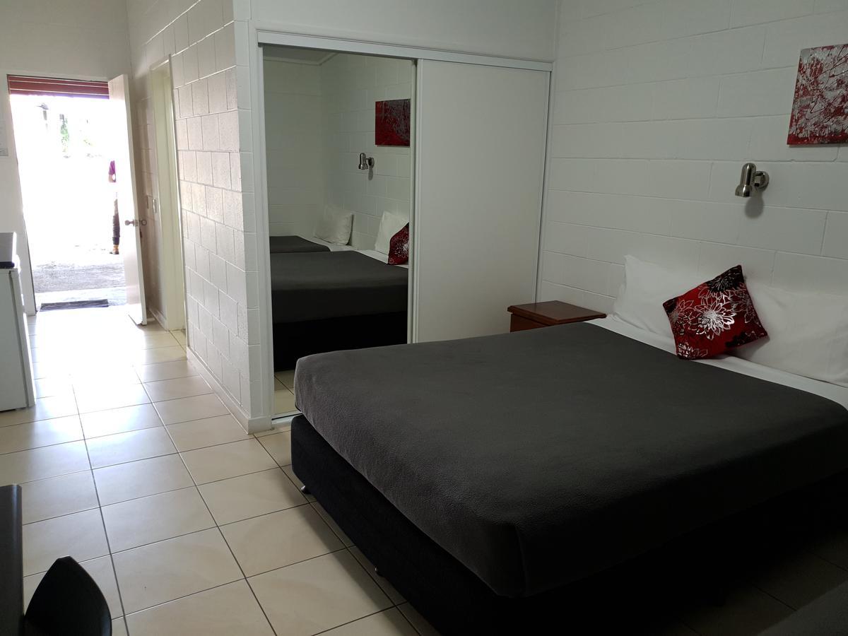Capricorn Hotel Blackwater Exterior foto